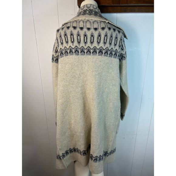 Max Studio Womens Max Studio Women's Fairisle Long Sweater Cardigan NWT Size XS - Picture 4 of 7